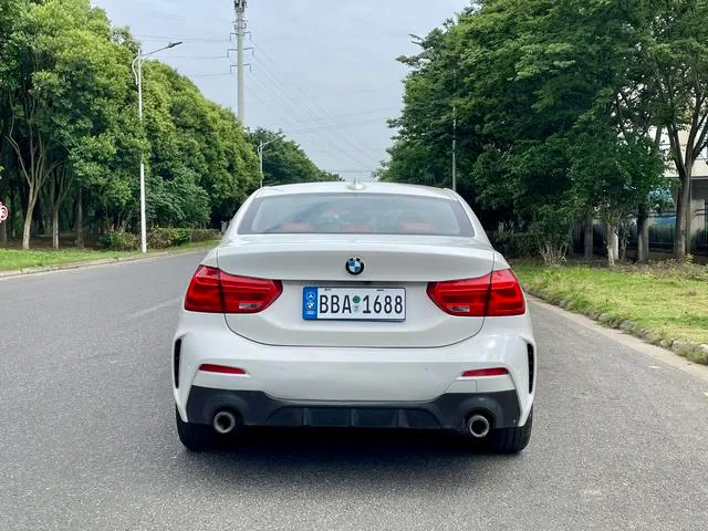BMW 1 Series 2023 125i M Sports Obsidian Night Edition exterior photo 5 BMW 1 Series 2023 125i M Sports Obsidian Night Edition exterior photo 5