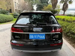 Audi Q5L 2024 40TFSI Lujo y elegante exterior foto 6 Audi Q5L 2024 40TFSI Lujo y elegante exterior foto 6