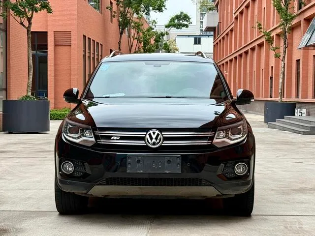 Volkswagen Tiguan 2012 2.0TSI Luxury Edition exterior photo 2 Volkswagen Tiguan 2012 2.0TSI Luxury Edition exterior photo 2