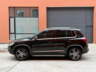 Volkswagen Tiguan 2012 2.0TSI Luxury Edition exterior photo 7 Volkswagen Tiguan 2012 2.0TSI Luxury Edition exterior photo 7