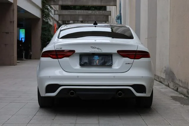 Jaguar XEL 2021 2.0T 200PS R-DYNAMIC Youth Sports Edition exterior photo 4 Jaguar XEL 2021 2.0T 200PS R-DYNAMIC Youth Sports Edition exterior photo 4