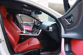 Jaguar XEL 2021 2.0T 200PS R-DYNAMIC Youth Sports Edition interior photo 6 Jaguar XEL 2021 2.0T 200PS R-DYNAMIC Youth Sports Edition interior photo 6