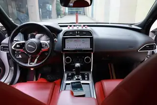Jaguar XEL 2021 2.0T 200PS R-DYNAMIC Youth Sports Edition interior photo 7 Jaguar XEL 2021 2.0T 200PS R-DYNAMIC Youth Sports Edition interior photo 7
