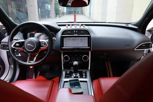 Jaguar XEL 2021 2.0T 200PS R-DYNAMIC Youth Sports Edition interior photo 7 Jaguar XEL 2021 2.0T 200PS R-DYNAMIC Youth Sports Edition interior photo 7