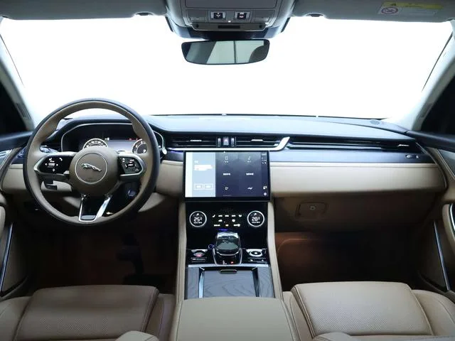 Jaguar XFL 2024 2.0T P250 Two-wheel drive exclusive deluxe edition interior photo 14 Jaguar XFL 2024 2.0T P250 Two-wheel drive exclusive deluxe edition interior photo 14
