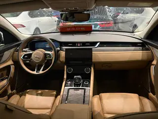 Jaguar XFL 2022 2.0T P250 Two-wheel drive exclusive deluxe edition interior photo 8 Jaguar XFL 2022 2.0T P250 Two-wheel drive exclusive deluxe edition interior photo 8