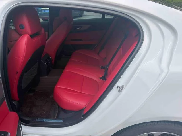 Jaguar XEL 2024 2.0T 250PS R-DYNAMIC S Enterprising Sports Edition interior photo 7 Jaguar XEL 2024 2.0T 250PS R-DYNAMIC S Enterprising Sports Edition interior photo 7