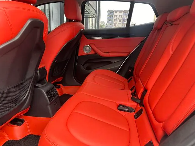 BMW X2 2021 sDrive25i M Спортивный костюм экстерьер фото 8
