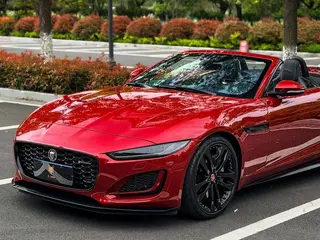 Jaguar F-TYPE 2023 P300 Convertible version R-DYNAMIC BLACK exterior photo 3 Jaguar F-TYPE 2023 P300 Convertible version R-DYNAMIC BLACK exterior photo 3