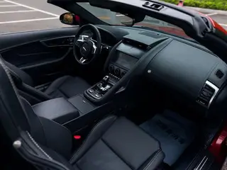 Jaguar F-TYPE 2023 P300 Convertible version R-DYNAMIC BLACK interior photo 12 Jaguar F-TYPE 2023 P300 Convertible version R-DYNAMIC BLACK interior photo 12
