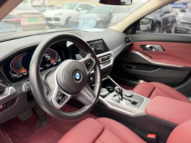 BMW 3 Series 2021 325Li M Sports Night Suit interior photo 7 BMW 3 Series 2021 325Li M Sports Night Suit interior photo 7