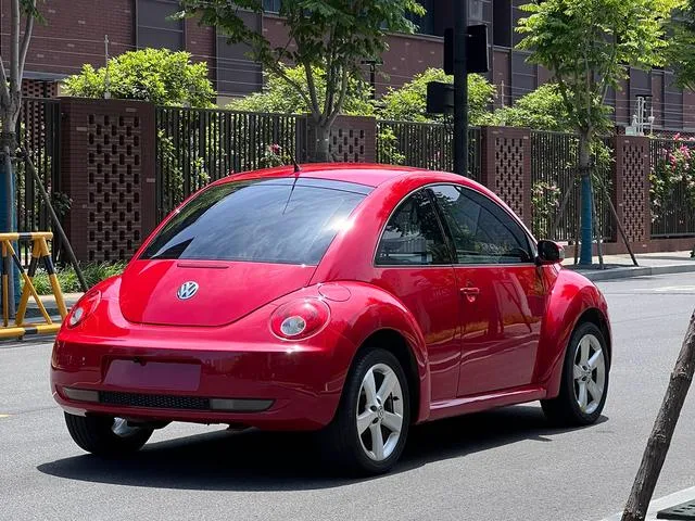 Volkswagen Beetle 2010 1.8T BlackOrange Luxury Edition interior photo 10