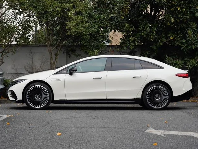 Mercedes-Benz EQS AMG 2022 AMG EQS 53 4MATIC exterior photo 3