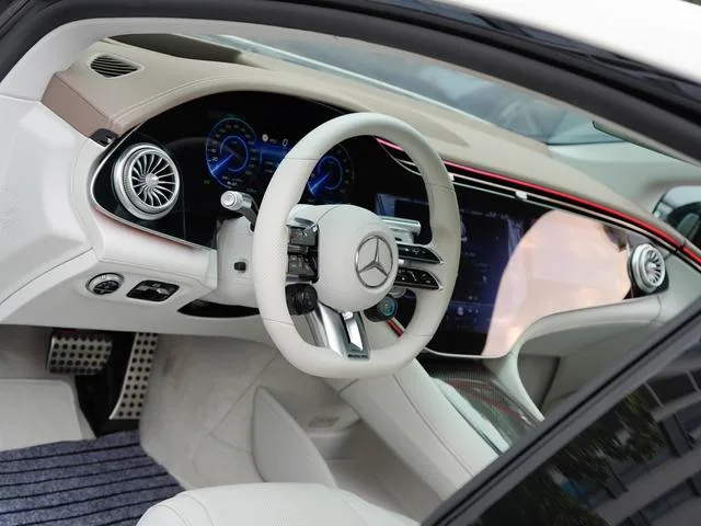 Mercedes-Benz EQS AMG 2022 AMG EQS 53 4MATIC interior photo 11