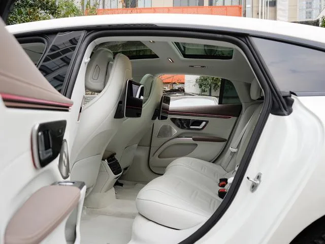 Mercedes-Benz EQS AMG 2022 AMG EQS 53 4MATIC interior photo 13