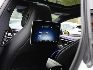 Mercedes-Benz EQS AMG 2022 AMG EQS 53 4MATIC интерьер фото 18