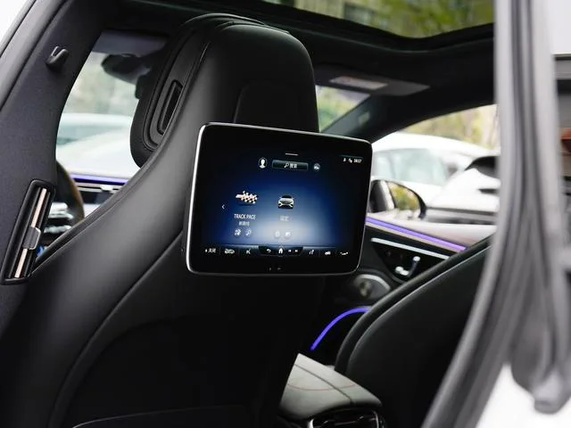 Mercedes-Benz EQS AMG 2022 AMG EQS 53 4MATIC интерьер фото 18