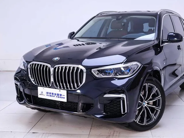 BMW X5 2022 Модификация xDrive 30Li Премиум-класса M Спортивный костюм экстерьер фото 4 BMW X5 2022 Модификация xDrive 30Li Премиум-класса M Спортивный костюм экстерьер фото 4