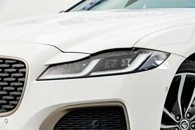 Jaguar XFL 2024 2.0T P300 Edición dorada deportiva insignia con tracción en las cuatro ruedas exterior foto 4 Jaguar XFL 2024 2.0T P300 Edición dorada deportiva insignia con tracción en las cuatro ruedas exterior foto 4