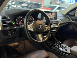 BMW X3 2023 xDrive30i Líder M Traje de noche Yao exterior foto 4 BMW X3 2023 xDrive30i Líder M Traje de noche Yao exterior foto 4