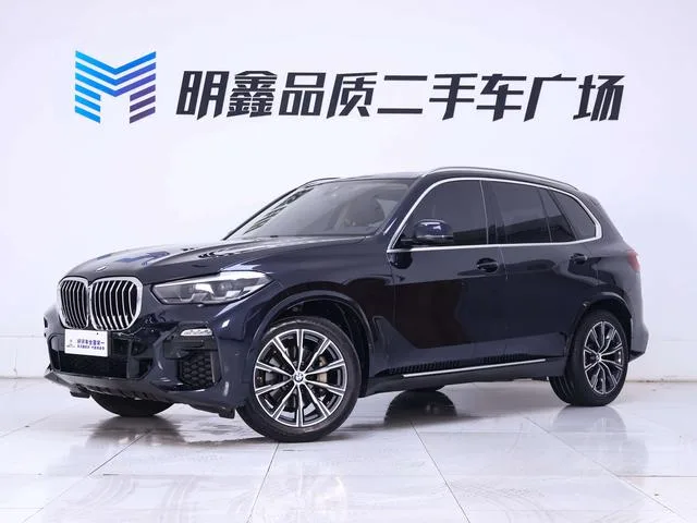 BMW X5 2021 xDrive30i M Sports suit exterior photo 3