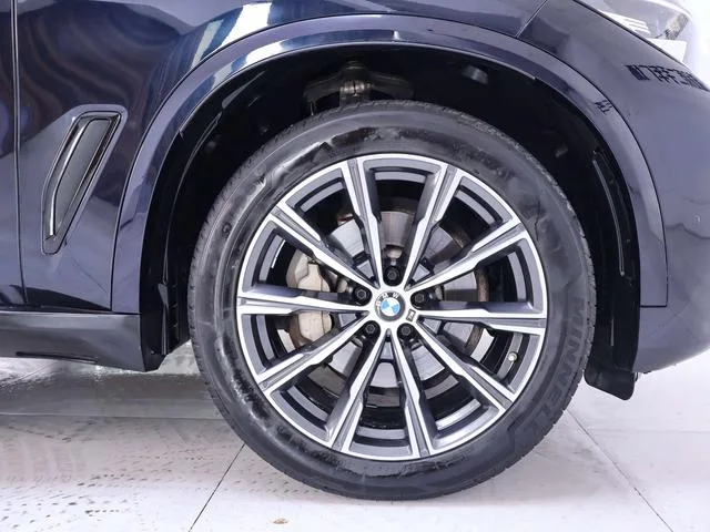 BMW X5 2021 xDrive30i M Sports suit exterior photo 7