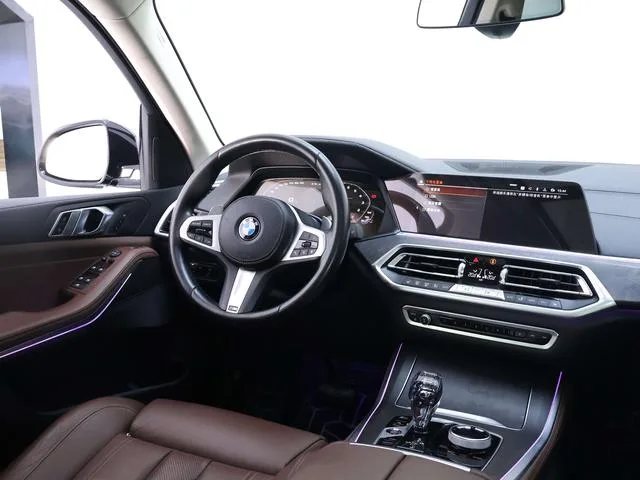 BMW X5 2021 xDrive30i M Sports suit interior photo 15