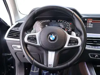BMW X5 2021 xDrive30i M Sports suit interior photo 17