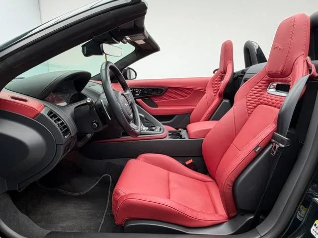 Jaguar F-TYPE 2024 P300 75 Edición convertible de la colección de aniversario exterior foto 6 Jaguar F-TYPE 2024 P300 75 Edición convertible de la colección de aniversario exterior foto 6