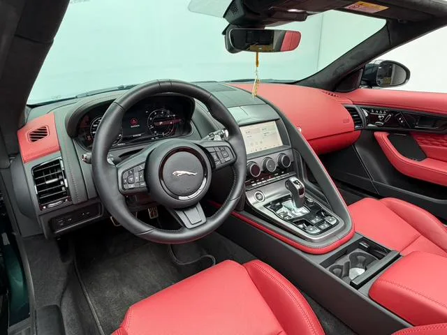 Jaguar F-TYPE 2024 P300 75 Edición convertible de la colección de aniversario exterior foto 7 Jaguar F-TYPE 2024 P300 75 Edición convertible de la colección de aniversario exterior foto 7