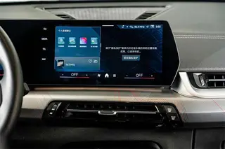 BMW X2 2024 sDrive25i M Sports suit interior photo 14 BMW X2 2024 sDrive25i M Sports suit interior photo 14