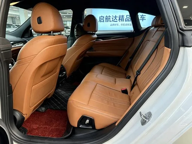 BMW 6 Series GT 2021 630i M Sports suit interior photo 10