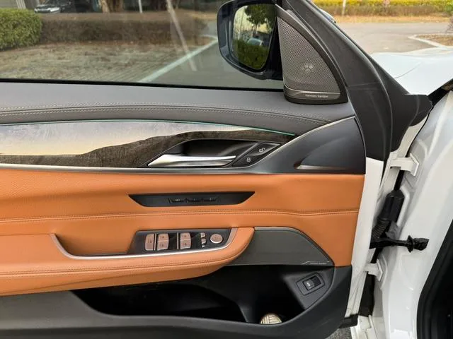 BMW 6 Series GT 2021 630i M Sports suit interior photo 12