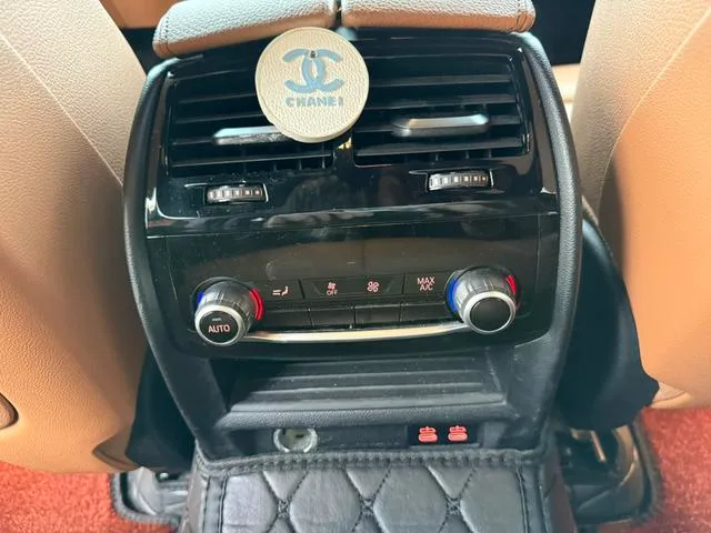BMW 6 Series GT 2021 630i M Sports suit interior photo 15
