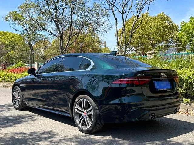 Jaguar XEL 2024 2.0T 250PS R-DYNAMIC S Versión deportiva emprendedora interior foto 11 Jaguar XEL 2024 2.0T 250PS R-DYNAMIC S Versión deportiva emprendedora interior foto 11