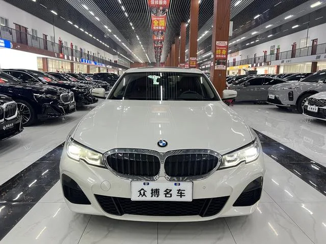 BMW 3 Series 2021 325i M Sports suit exterior photo 2