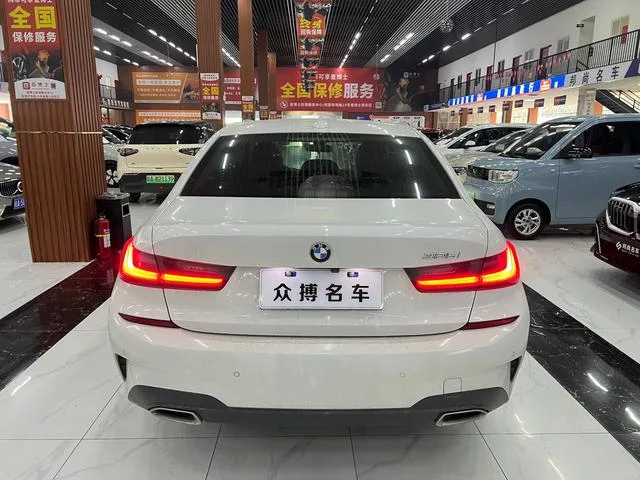 BMW 3 Series 2021 325i M Sports suit exterior photo 4