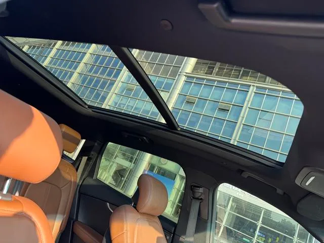 Lincoln Nautilus 2021 2.7T Edición Zunyao con tracción en las cuatro ruedas interior foto 16 Lincoln Nautilus 2021 2.7T Edición Zunyao con tracción en las cuatro ruedas interior foto 16