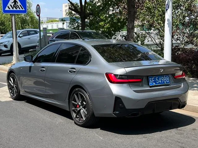 BMW 3 Series 2025 330Li Premium Class M Sports Night Suit exterior photo 4 BMW 3 Series 2025 330Li Premium Class M Sports Night Suit exterior photo 4