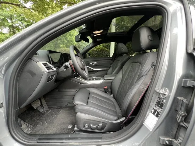 BMW 3 Series 2025 330Li Premium Class M Sports Night Suit exterior photo 7 BMW 3 Series 2025 330Li Premium Class M Sports Night Suit exterior photo 7