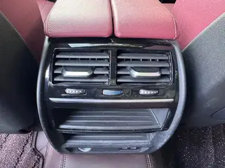 BMW 5 Series 2022 525Li M Conjunto deportivo interior foto 16 BMW 5 Series 2022 525Li M Conjunto deportivo interior foto 16