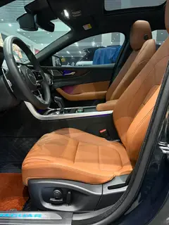 Jaguar XEL 2024 2.0T 250PS R-DYNAMIC S Yao Black Sports Edition interior photo 6 Jaguar XEL 2024 2.0T 250PS R-DYNAMIC S Yao Black Sports Edition interior photo 6