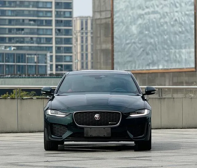 Jaguar XEL 2022 2.0T 250PS R-DYNAMIC S Enterprising Sports Edition exterior photo 2 Jaguar XEL 2022 2.0T 250PS R-DYNAMIC S Enterprising Sports Edition exterior photo 2