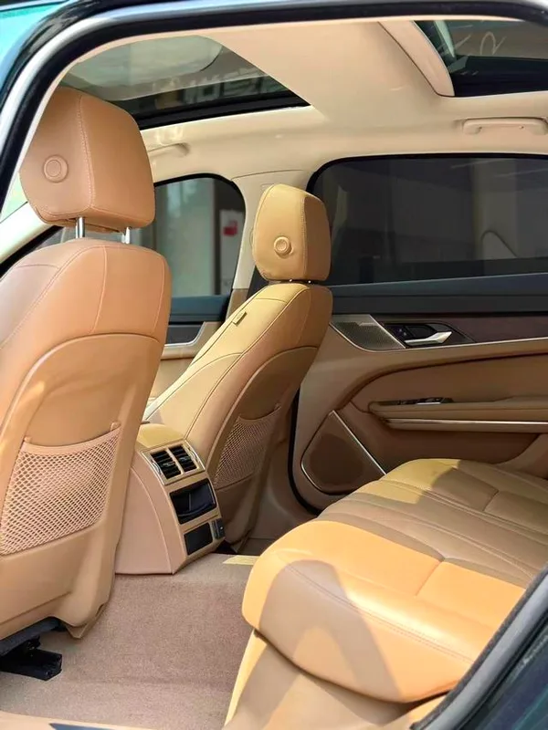 Jaguar XFL 2024 2.0T P250 Two-wheel drive exclusive deluxe edition interior photo 6 Jaguar XFL 2024 2.0T P250 Two-wheel drive exclusive deluxe edition interior photo 6
