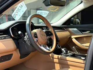 Jaguar XFL 2024 2.0T P250 Two-wheel drive exclusive deluxe edition interior photo 9 Jaguar XFL 2024 2.0T P250 Two-wheel drive exclusive deluxe edition interior photo 9