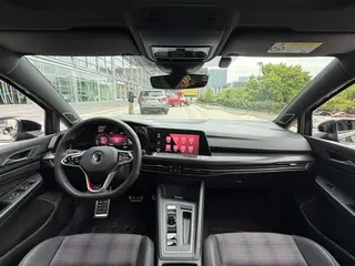 Volkswagen Golf GTI 2021 380TSI DSG GTI interior photo 9
