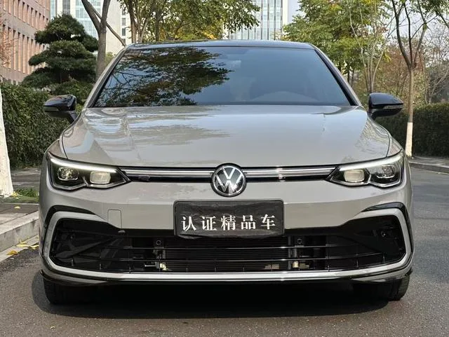 Volkswagen Golf 2023 280TSI DSG R-Line Lite exterior photo 2 Volkswagen Golf 2023 280TSI DSG R-Line Lite exterior photo 2