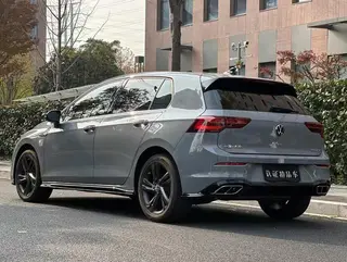 Volkswagen Golf 2023 280TSI DSG R-Line Lite exterior photo 3 Volkswagen Golf 2023 280TSI DSG R-Line Lite exterior photo 3