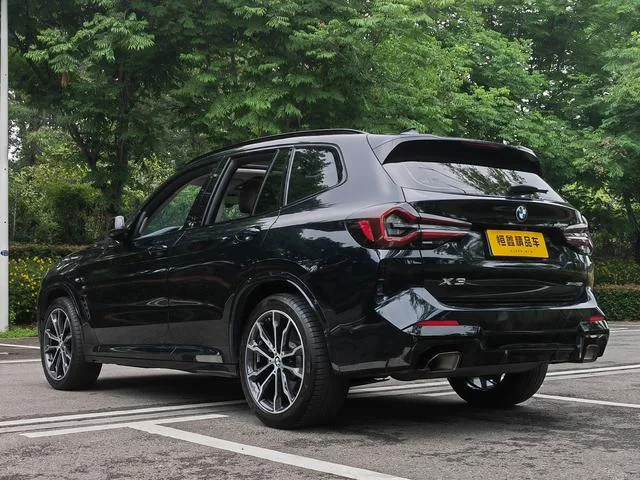 BMW X3 2023 xDrive30i Líder M Traje de noche Yao exterior foto 4 BMW X3 2023 xDrive30i Líder M Traje de noche Yao exterior foto 4