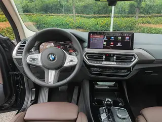 BMW X3 2023 xDrive30i Líder M Traje de noche Yao exterior foto 7 BMW X3 2023 xDrive30i Líder M Traje de noche Yao exterior foto 7